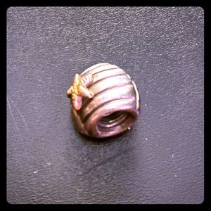 Pandora retired seashell charm with gold starfish